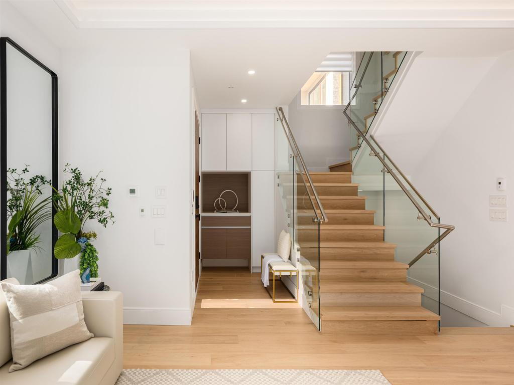 Listing Image for R3108605