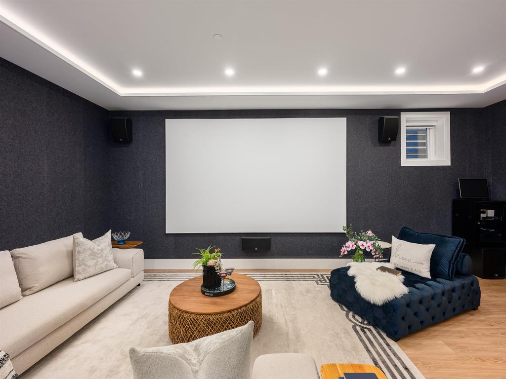 Listing Image for R3108605