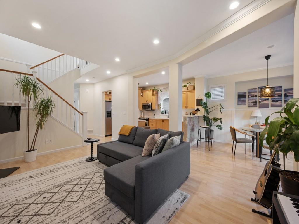 Listing Image for R3108663