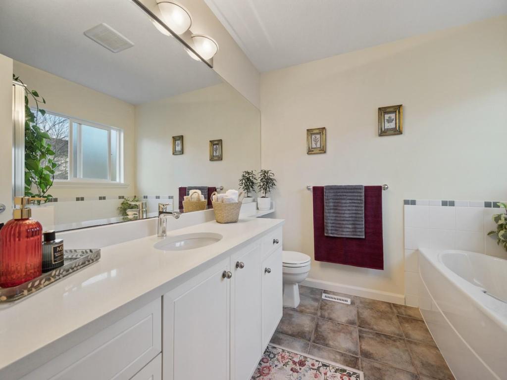 Listing Image for R3108663