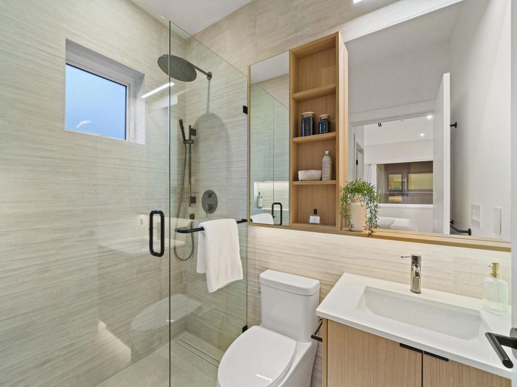 Listing Image for R3108676