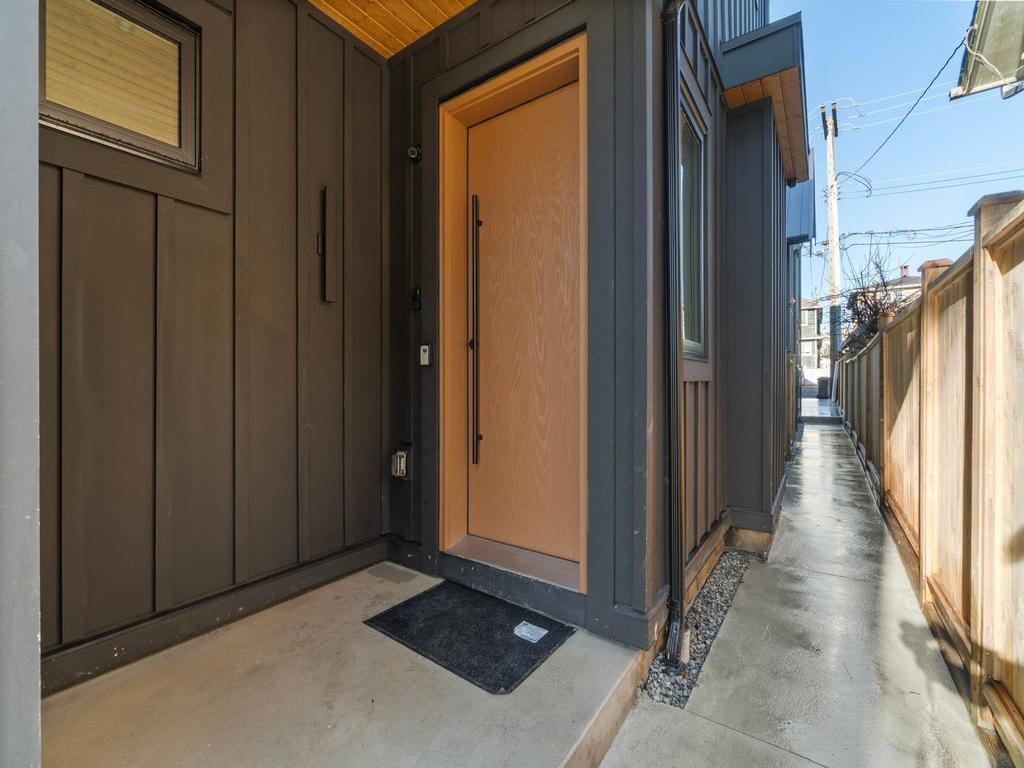 Listing Image for R3108676