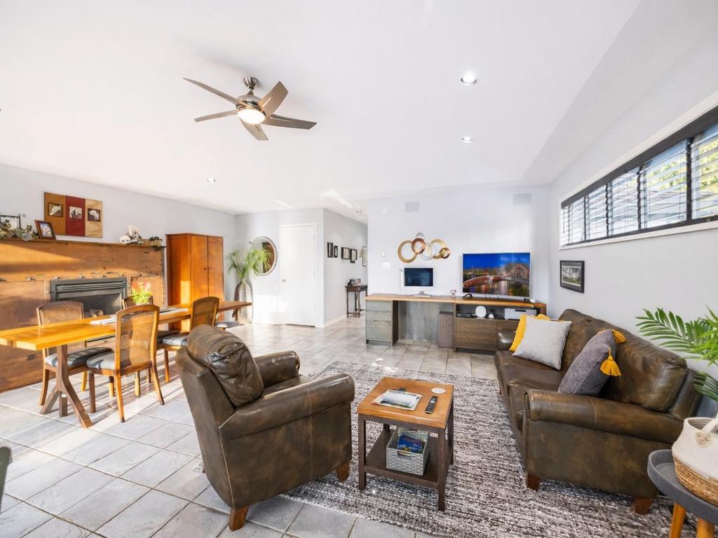 Listing Image for R3108695