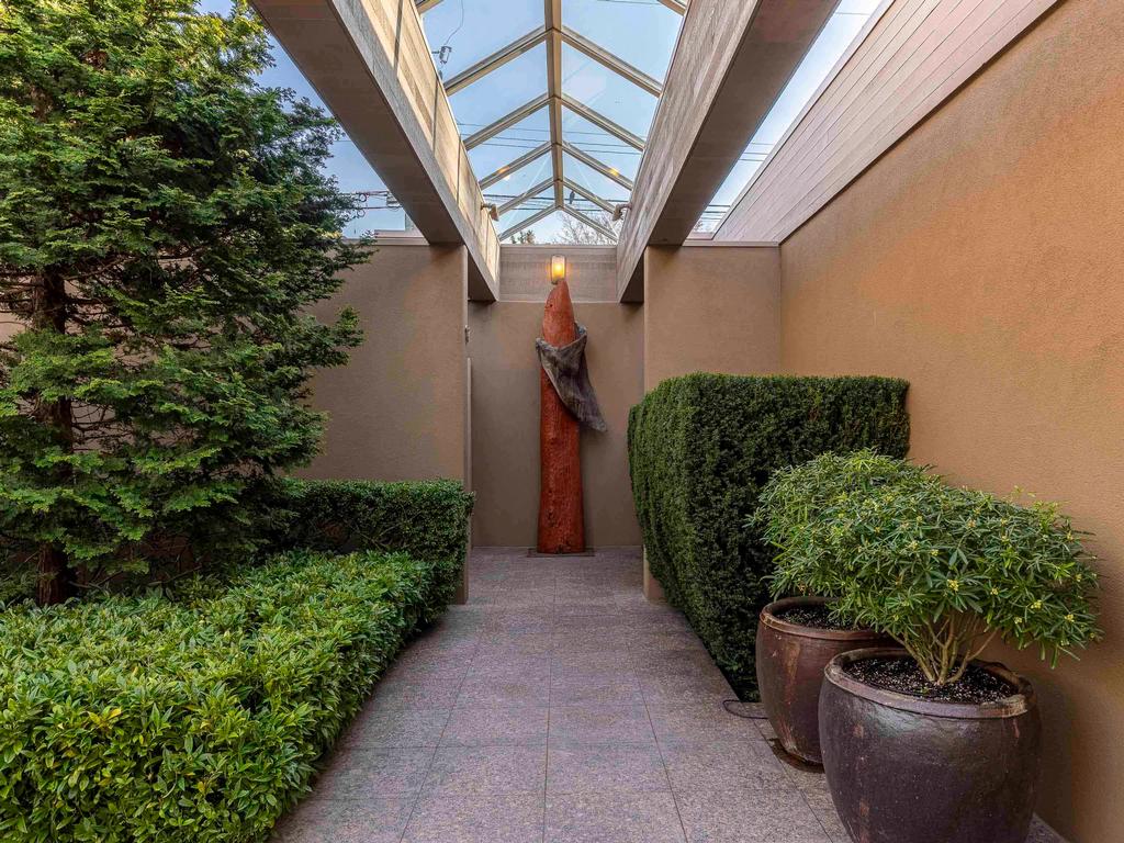 Listing Image for R3108840