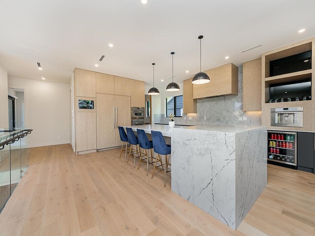 Listing Image for R3108873