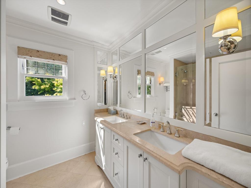 Listing Image for R3108994