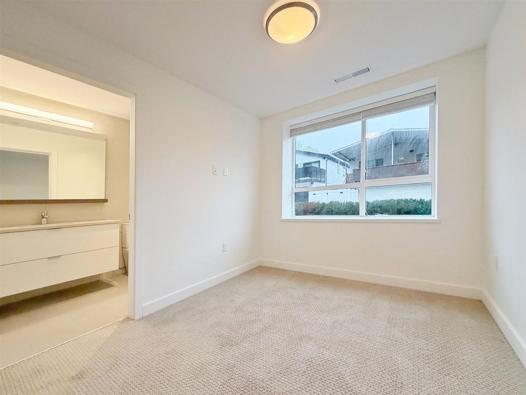 Listing Image for R3109030