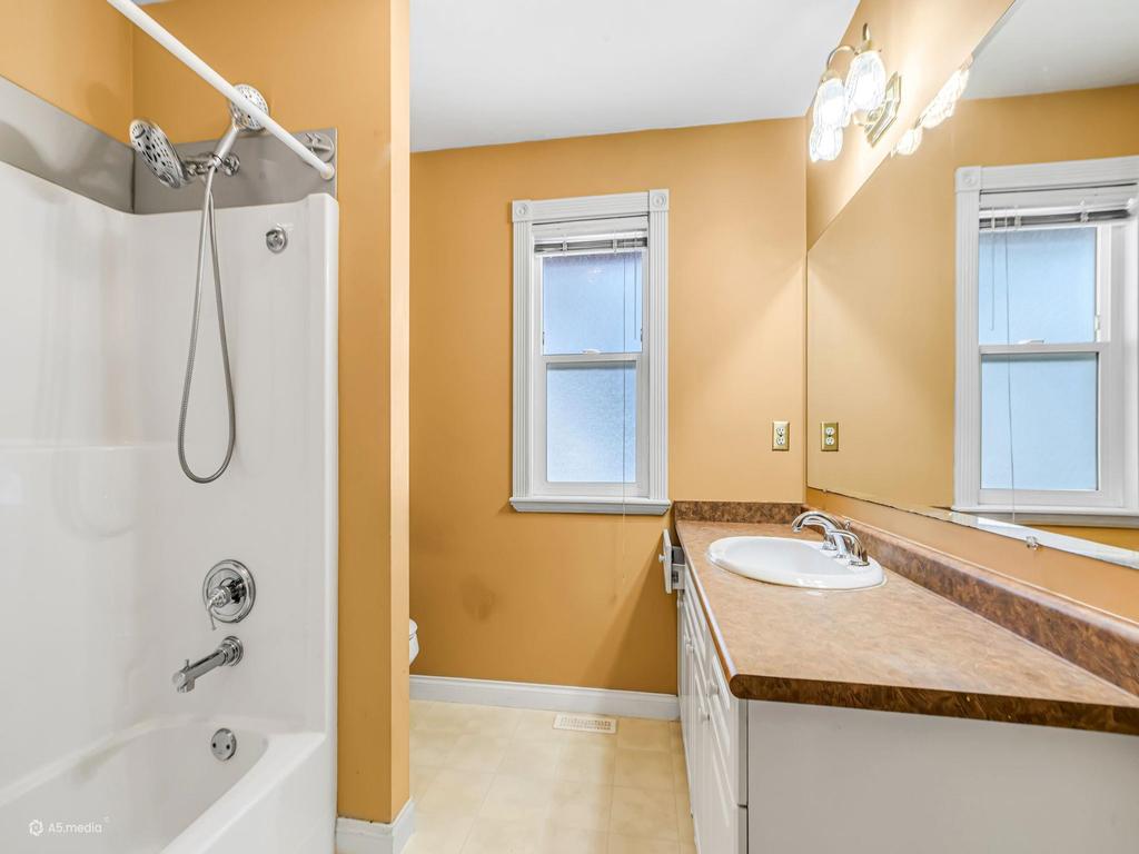 Listing Image for R3109087