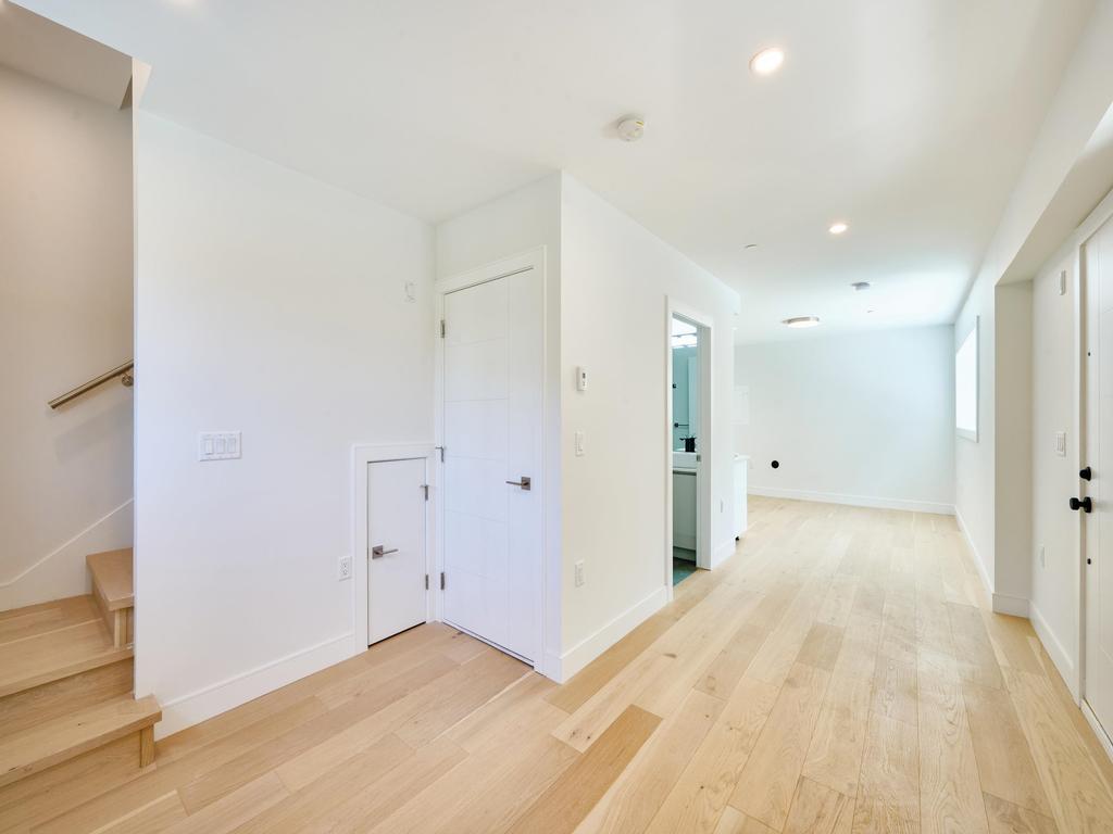 Listing Image for R3109105