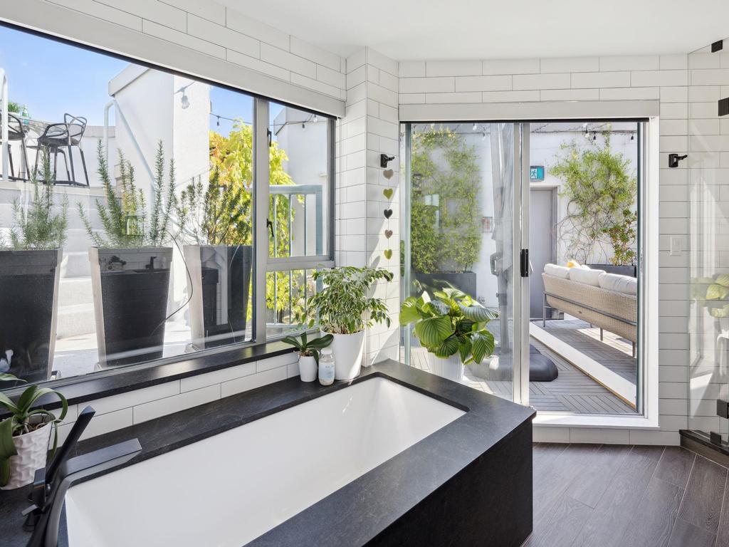 Listing Image for R3109275