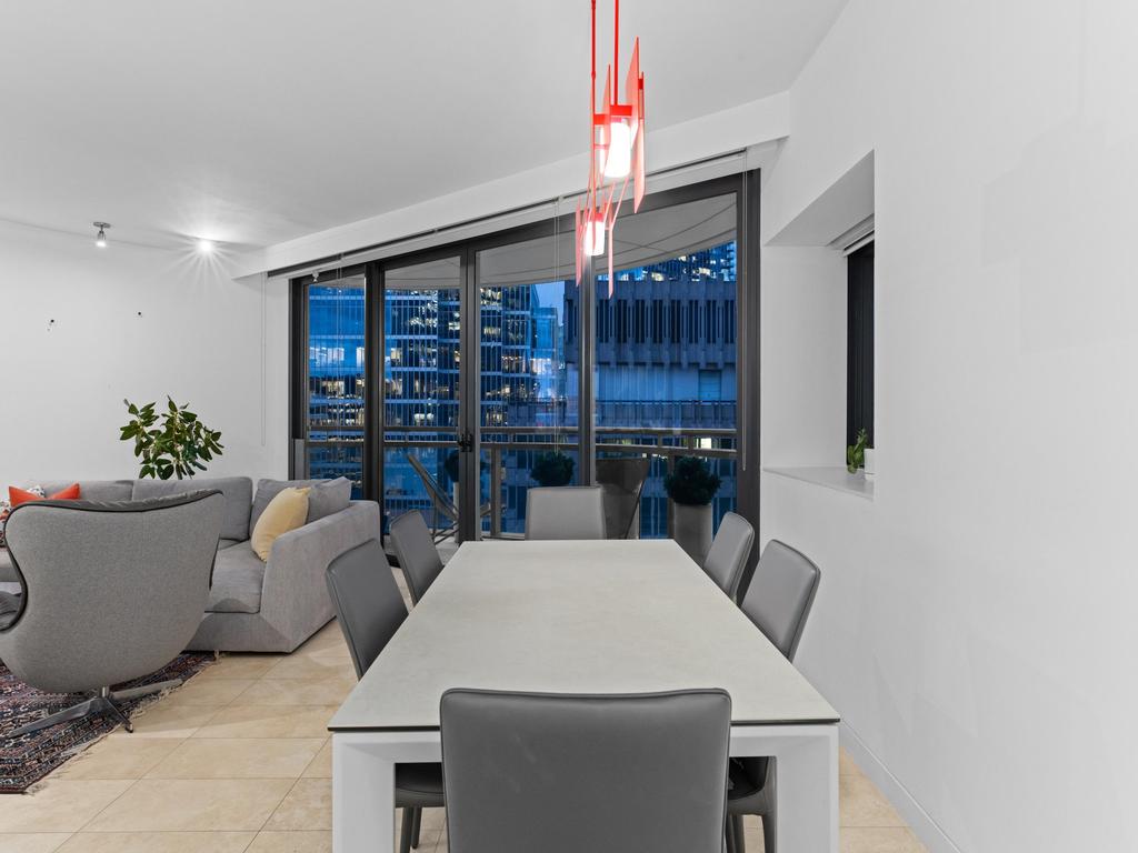 Listing Image for R3109397