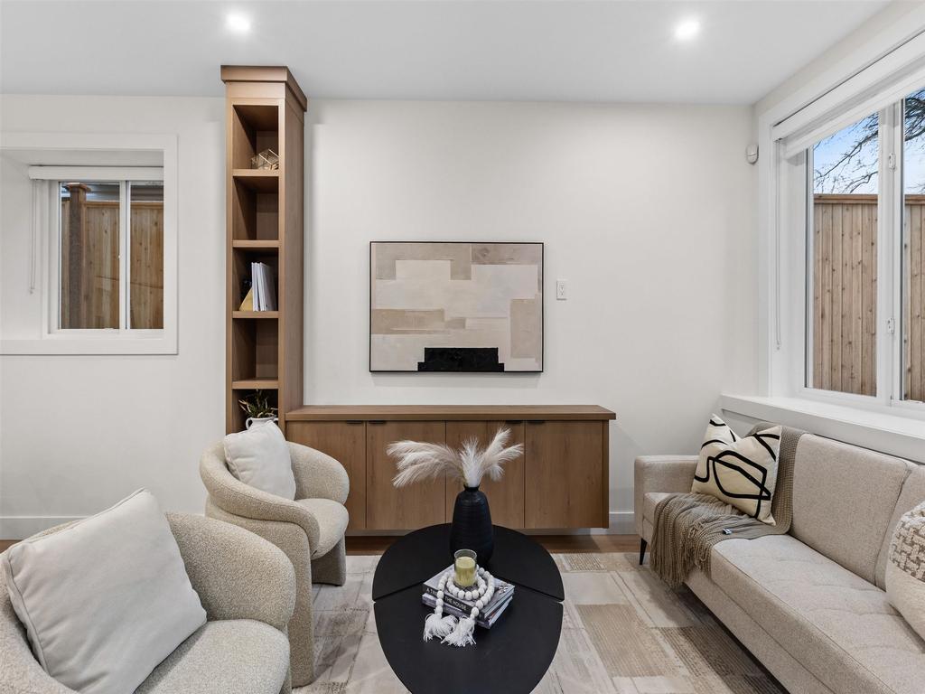 Listing Image for R3109500