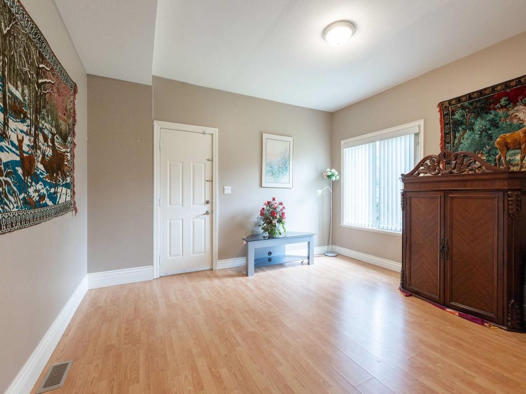 Listing Image for R3109824