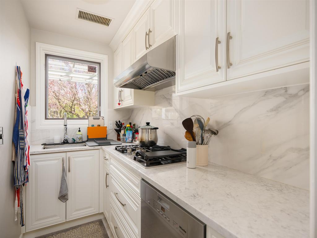 Listing Image for R3109844