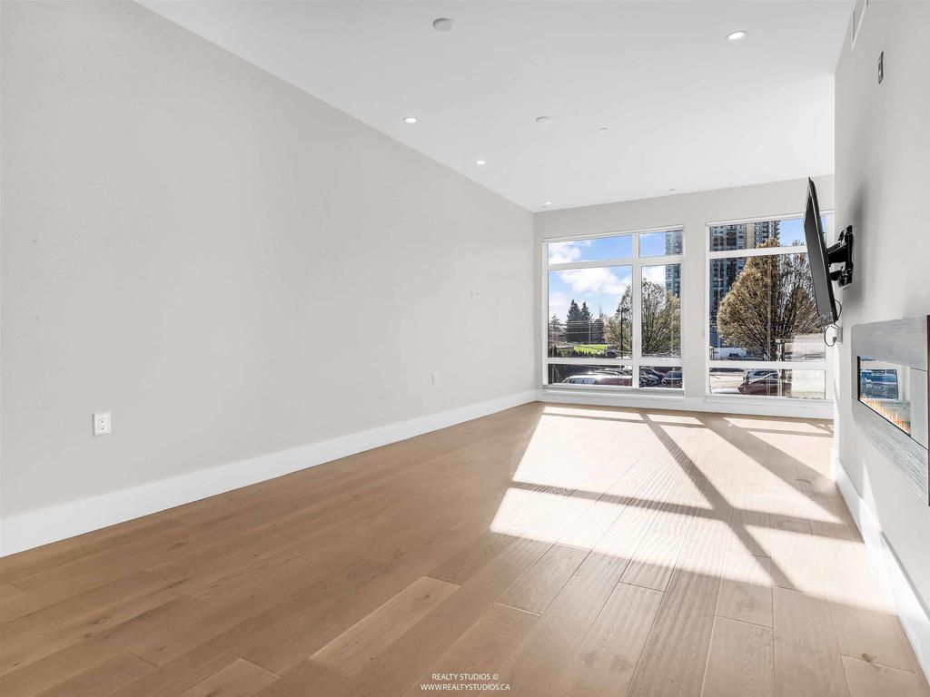 Listing Image for R3109972