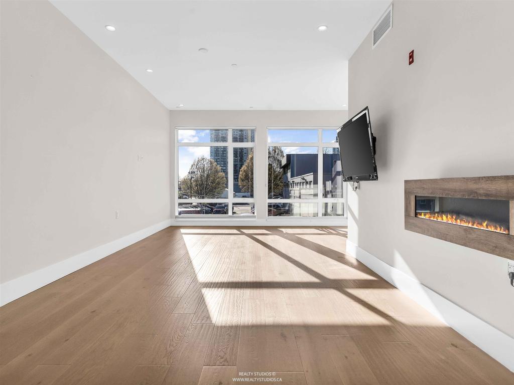 Listing Image for R3109972