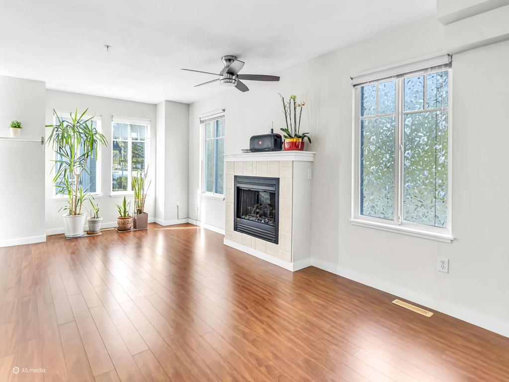 Listing Image for R3109993