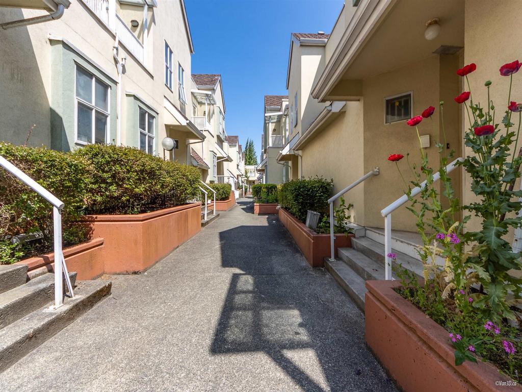 Listing Image for R3109997