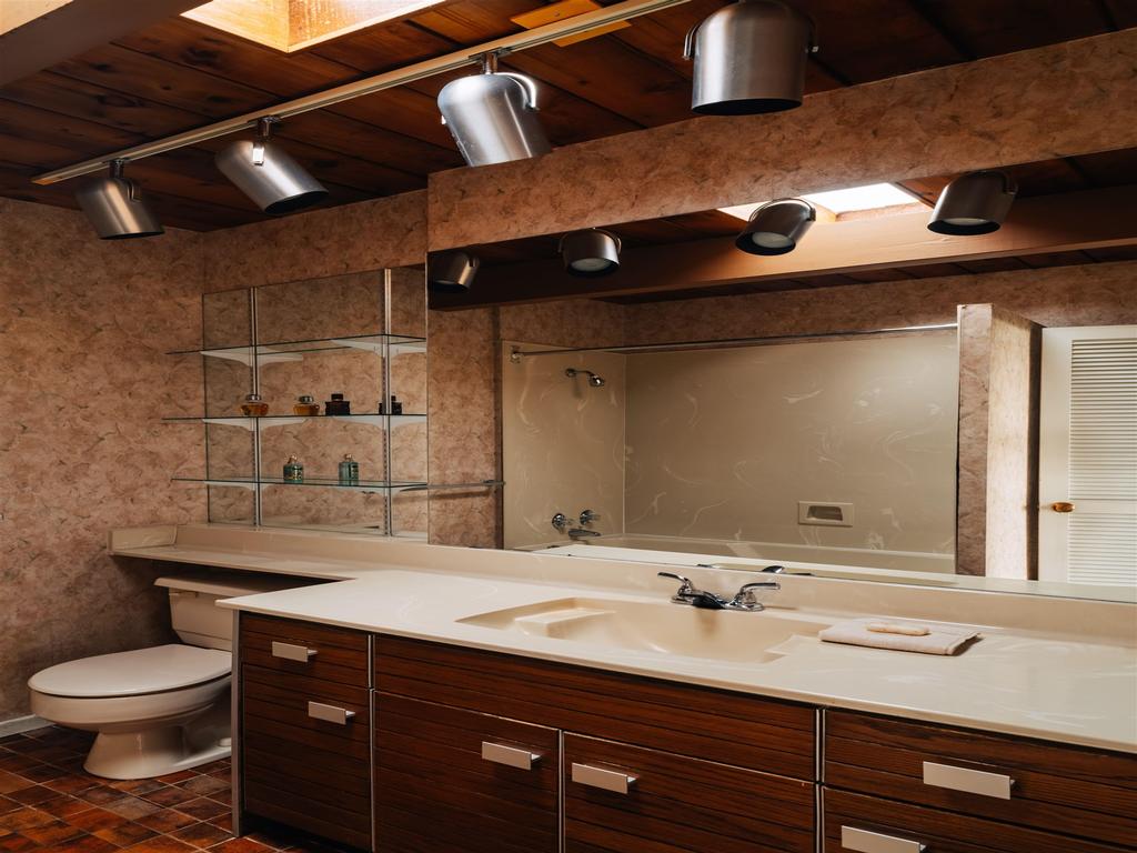 Listing Image for R3110003