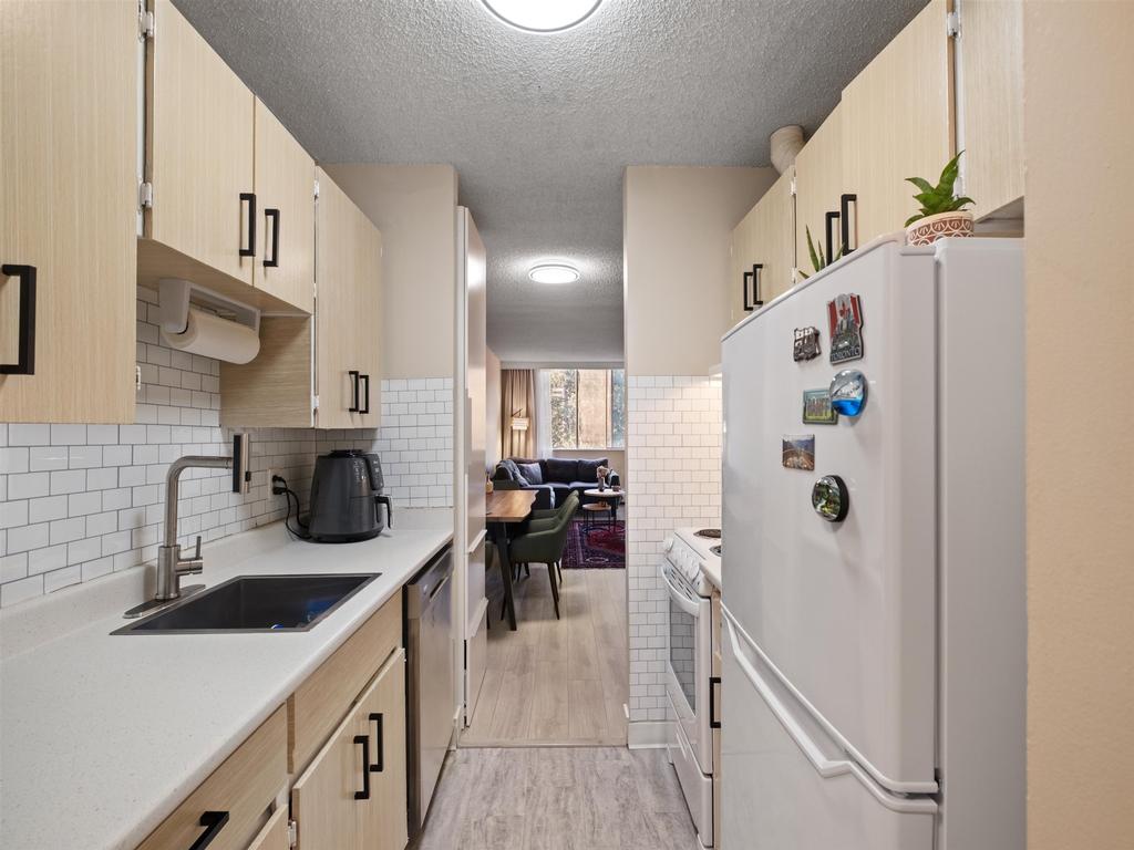 Listing Image for R3110011