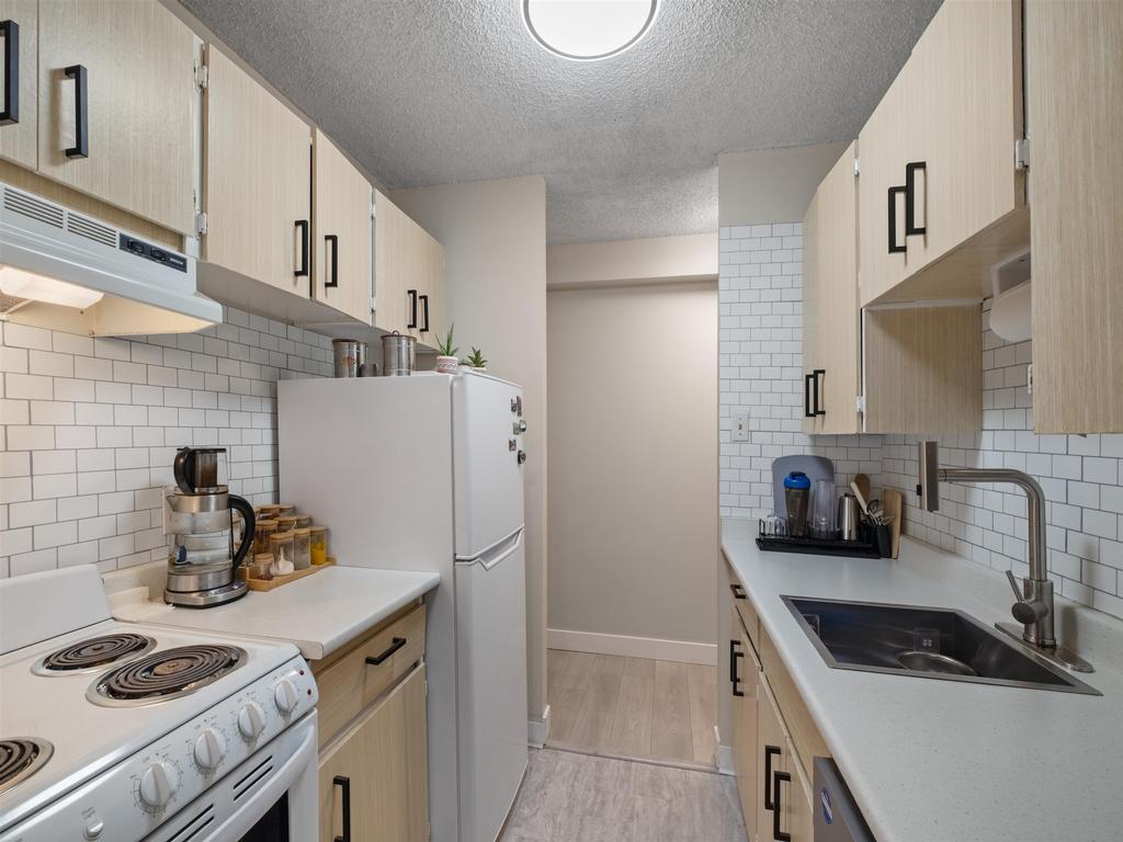 Listing Image for R3110011