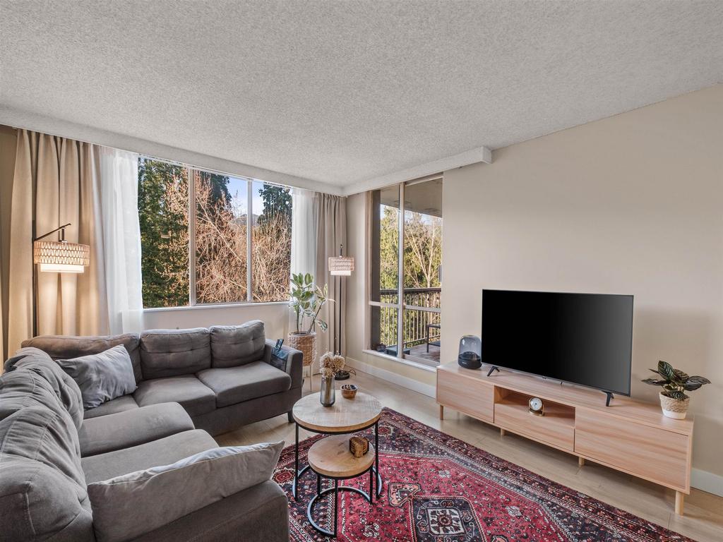 Listing Image for R3110011