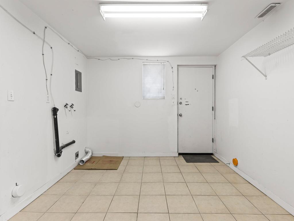 Listing Image for R3110026