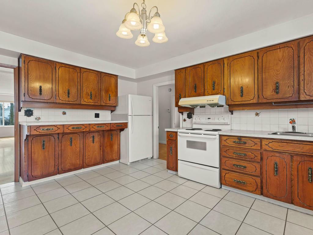 Listing Image for R3110026