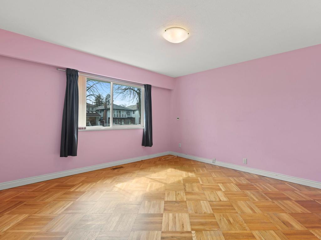 Listing Image for R3110026