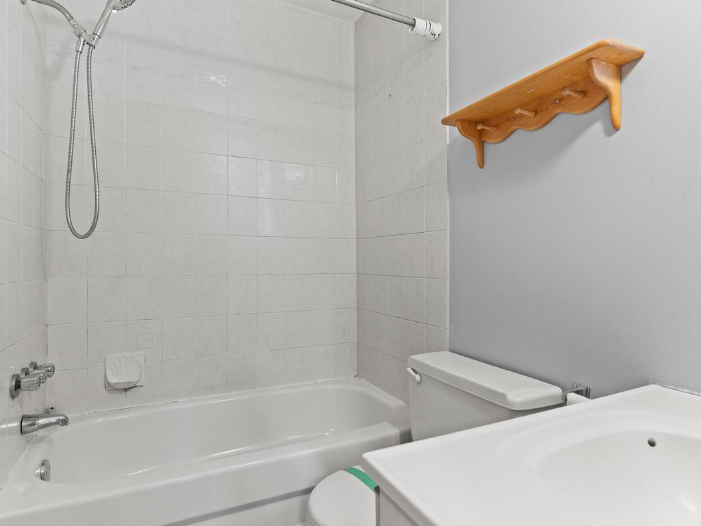 Listing Image for R3110026