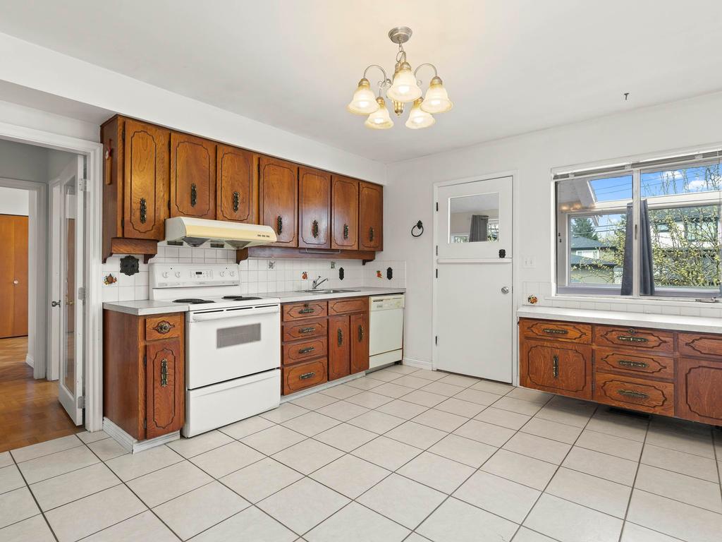 Listing Image for R3110026