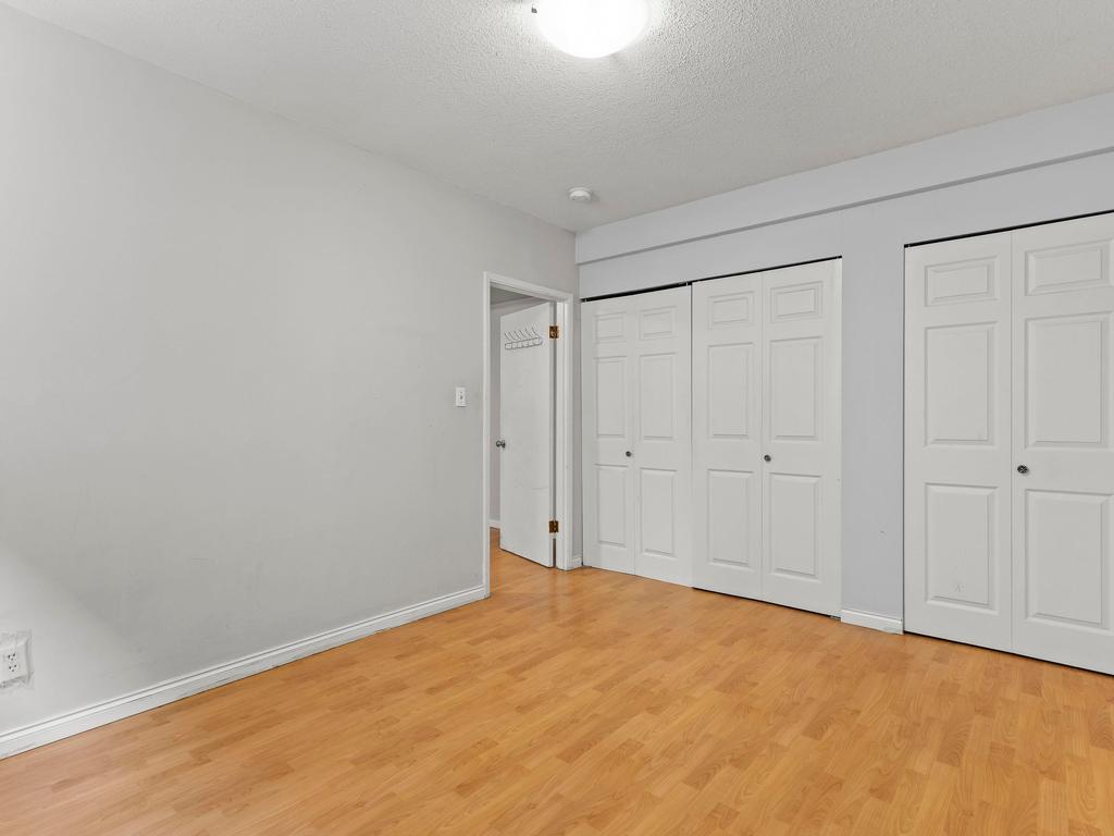 Listing Image for R3110026