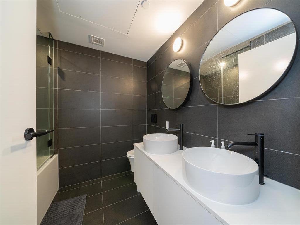 Listing Image for R3110039