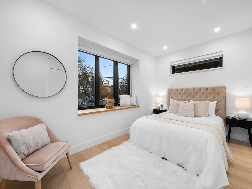 Listing Image for R3110053