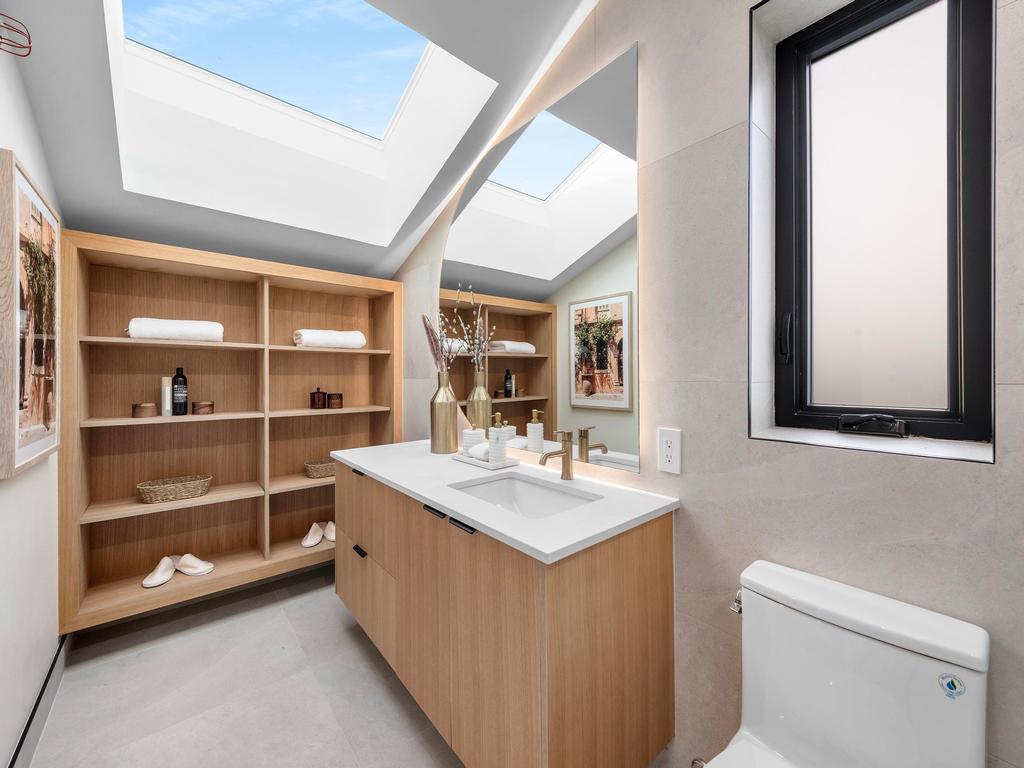 Listing Image for R3110053