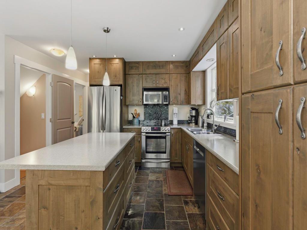 Listing Image for R3110081