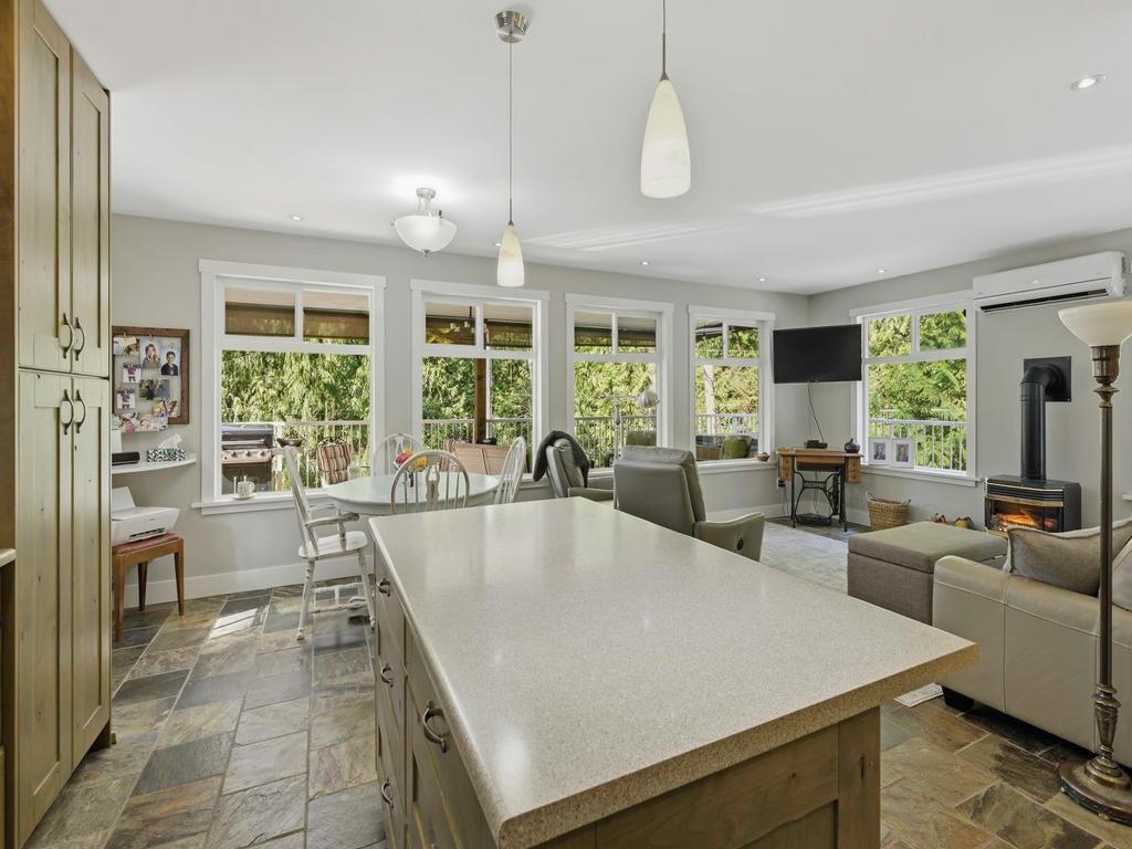 Listing Image for R3110081