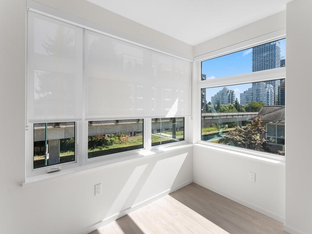 Listing Image for R3110082