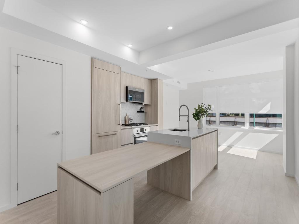 Listing Image for R3110082