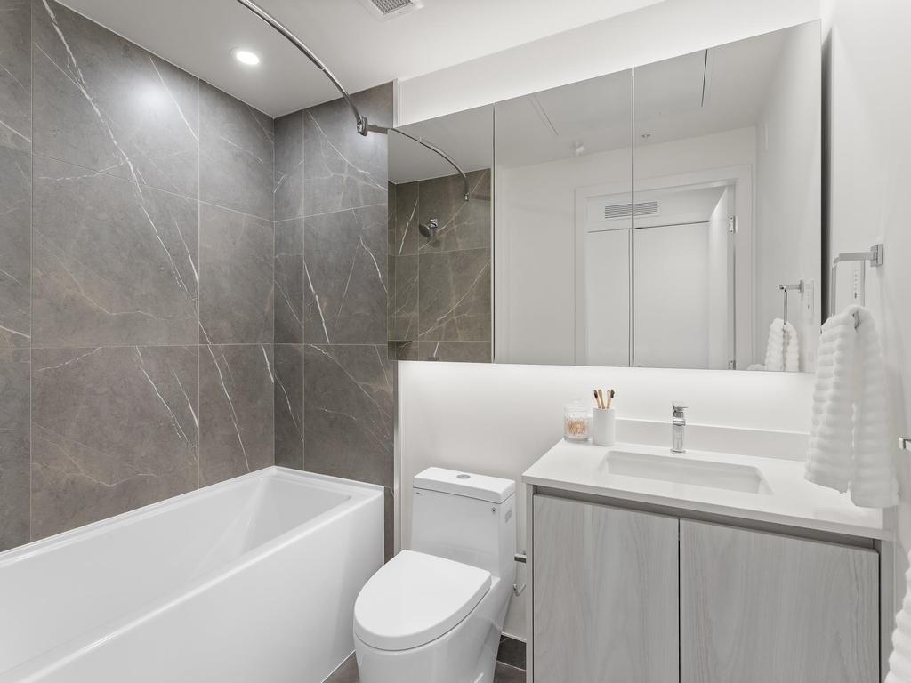 Listing Image for R3110082