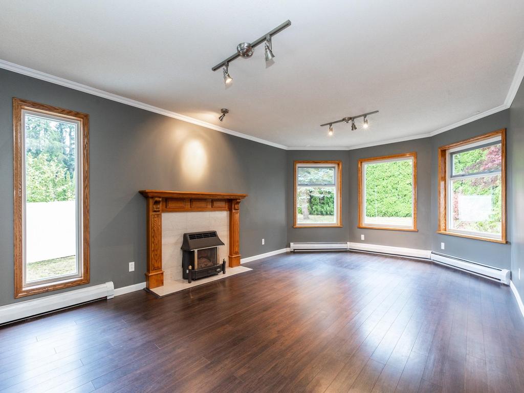 Listing Image for R3110113