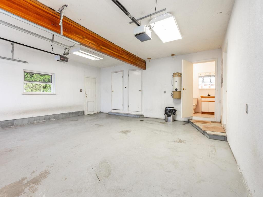 Listing Image for R3110113