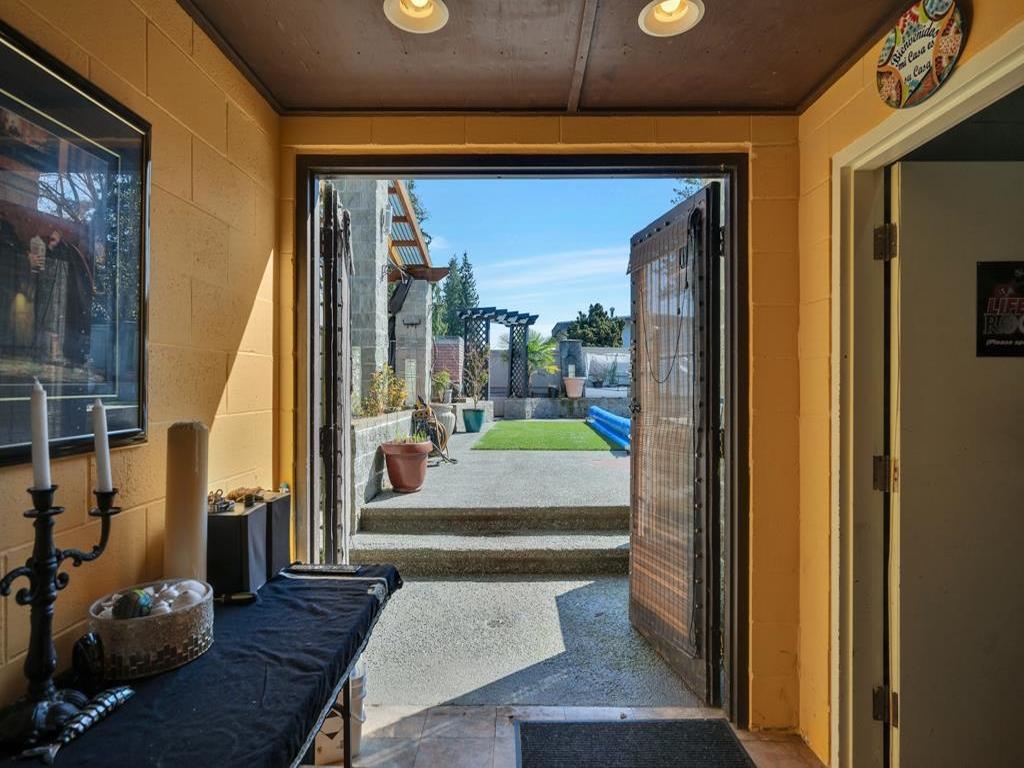 Listing Image for R3110115