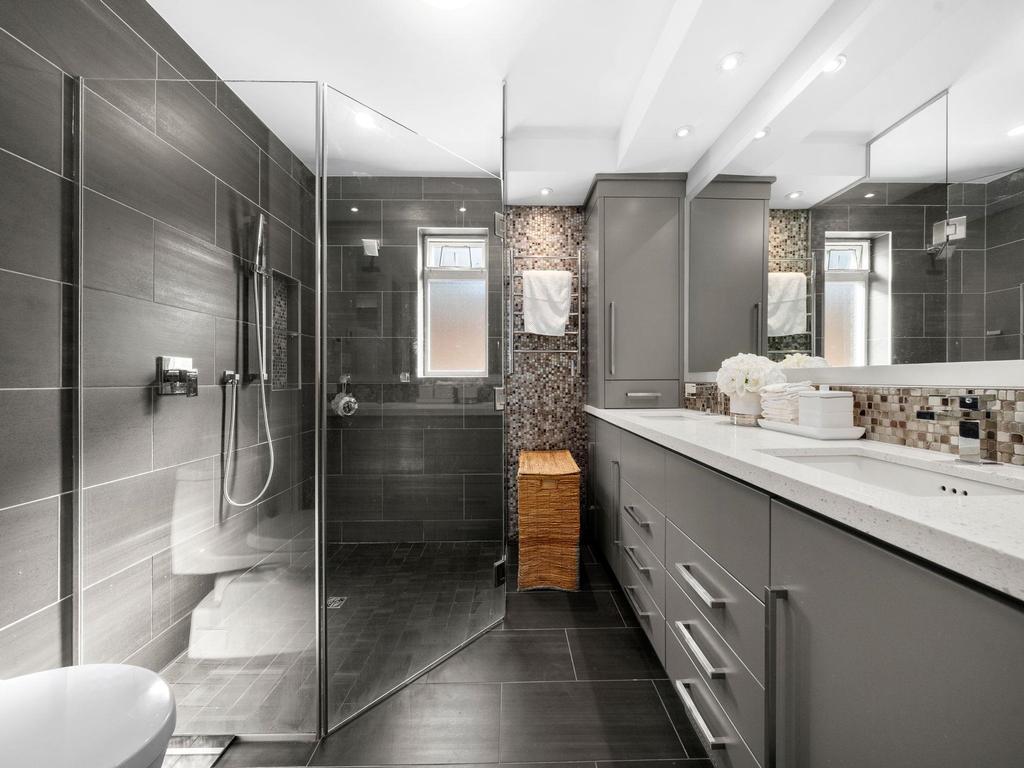 Listing Image for R3110149