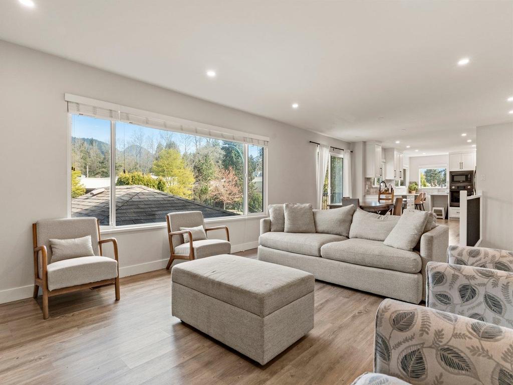 Listing Image for R3110183