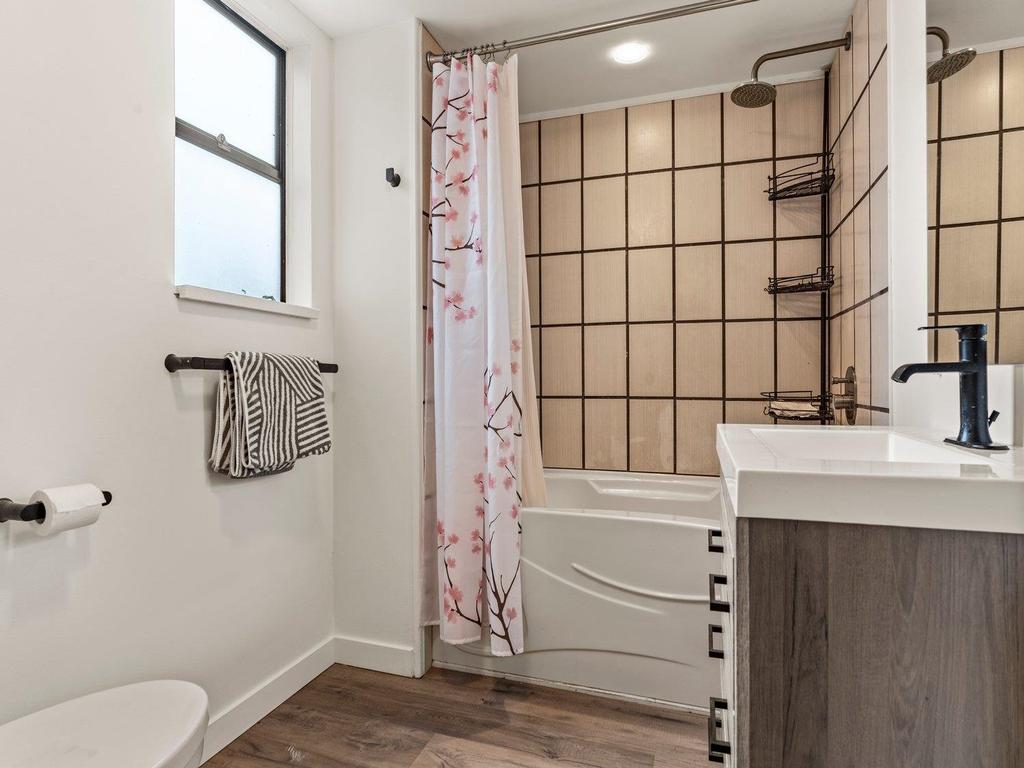 Listing Image for R3110183