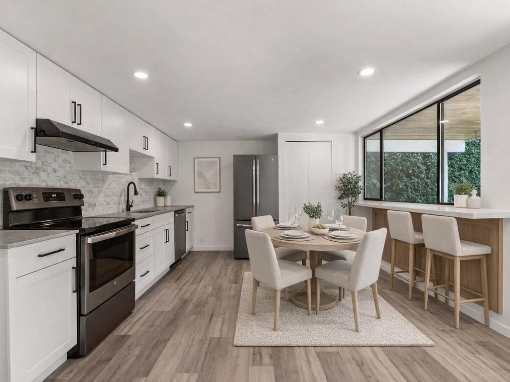 Listing Image for R3110183