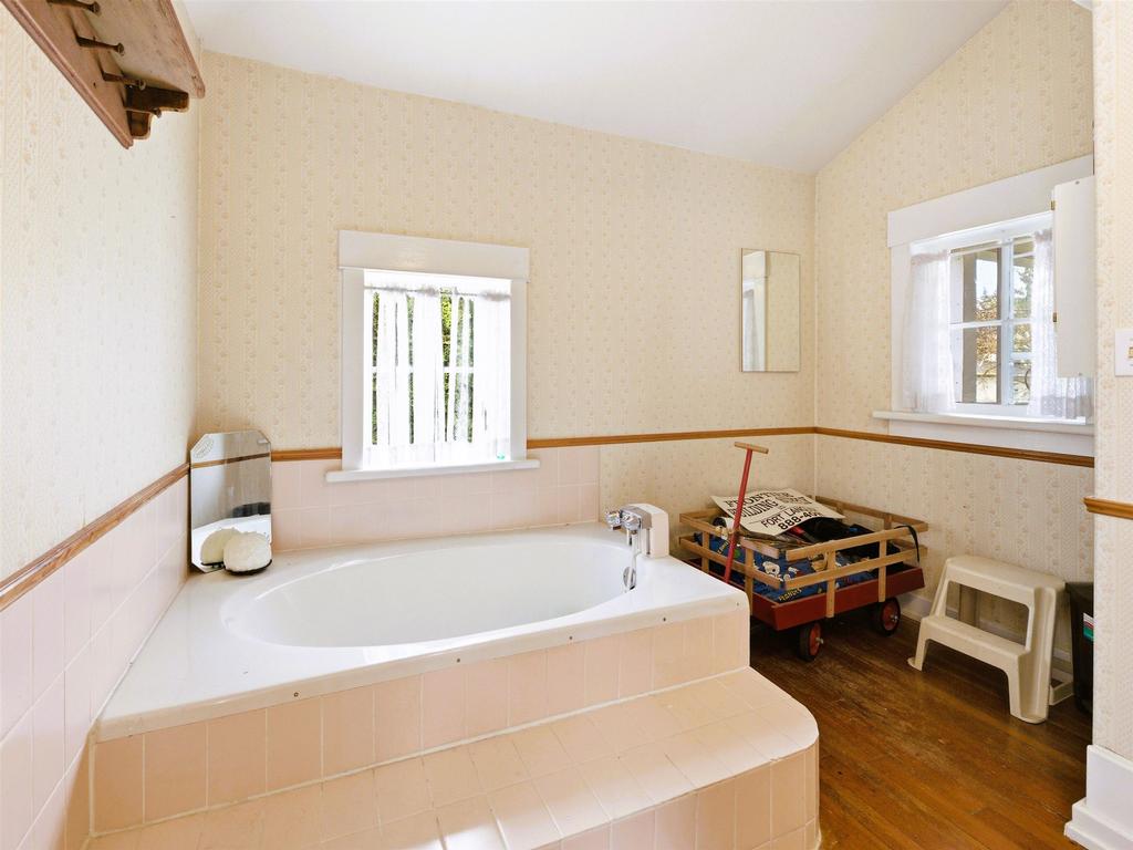 Listing Image for R3110185