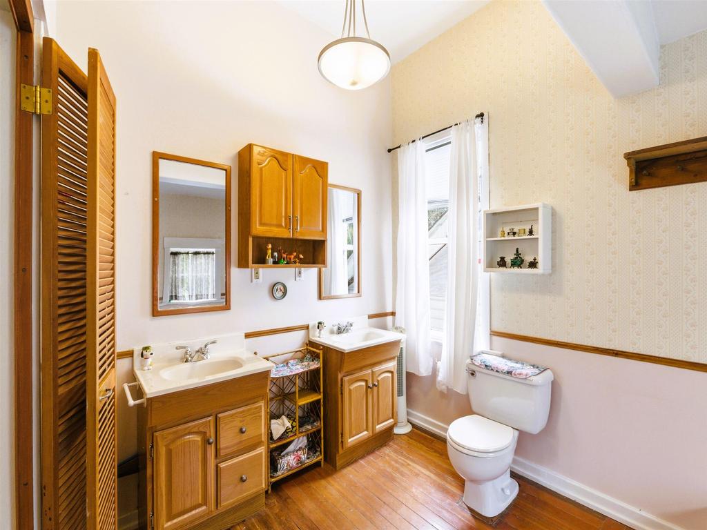 Listing Image for R3110185