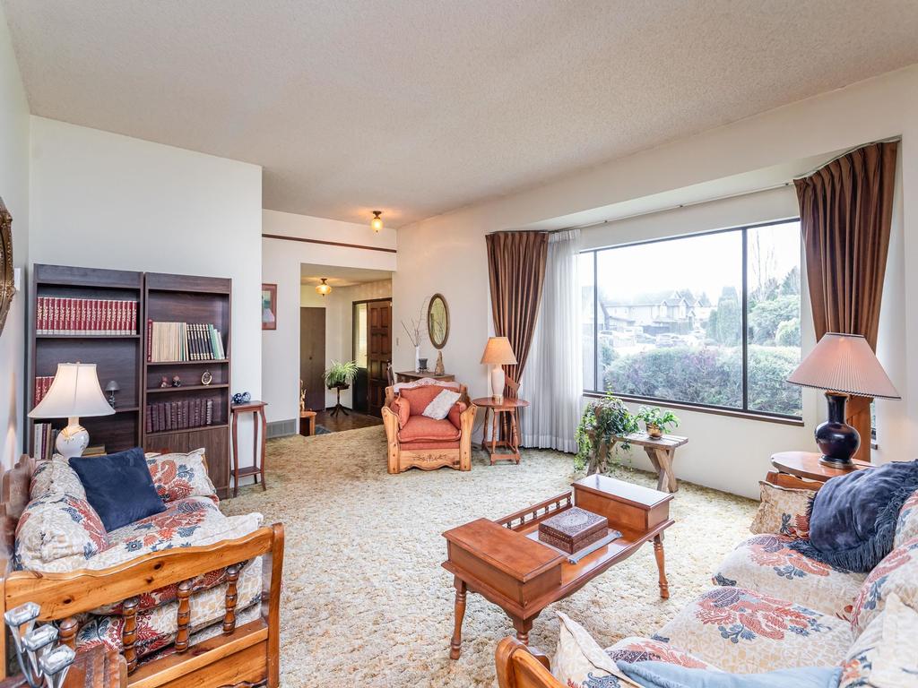 Listing Image for R3110194